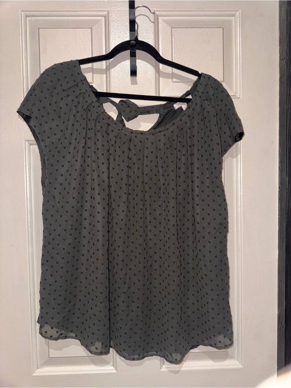 LC Lauren Conrad Olive Green Short-Sleeve Tie-Back Blouse